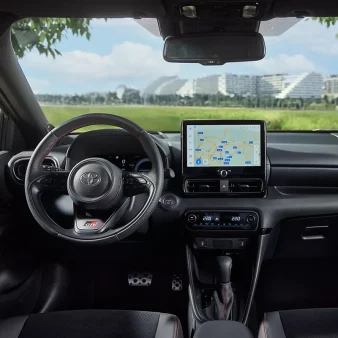 toyota-yaris-2025-interior